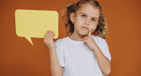 Чем вредят бутылочки и пустышки? Логопед Гульнора Ишмуратова о неправильном прикусе у детей