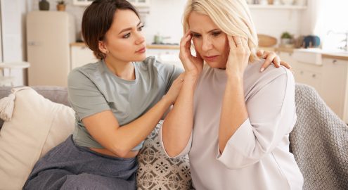 Как помочь родственнику с депрессией? Советует психотерапевт Владимир Владимирович Иванов