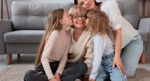 С Днем матери! Теплые пожелания и памятка о ежегодных профилактических исследованиях для каждой женщины